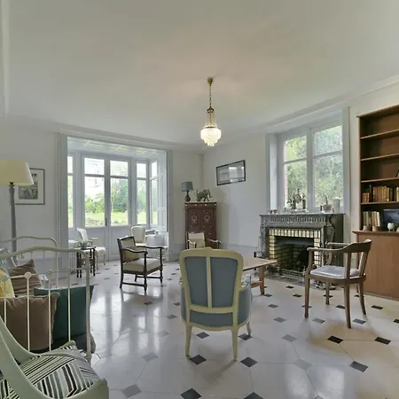 Manoir De La Valette - 8 Personnes 別荘 ラヴァル